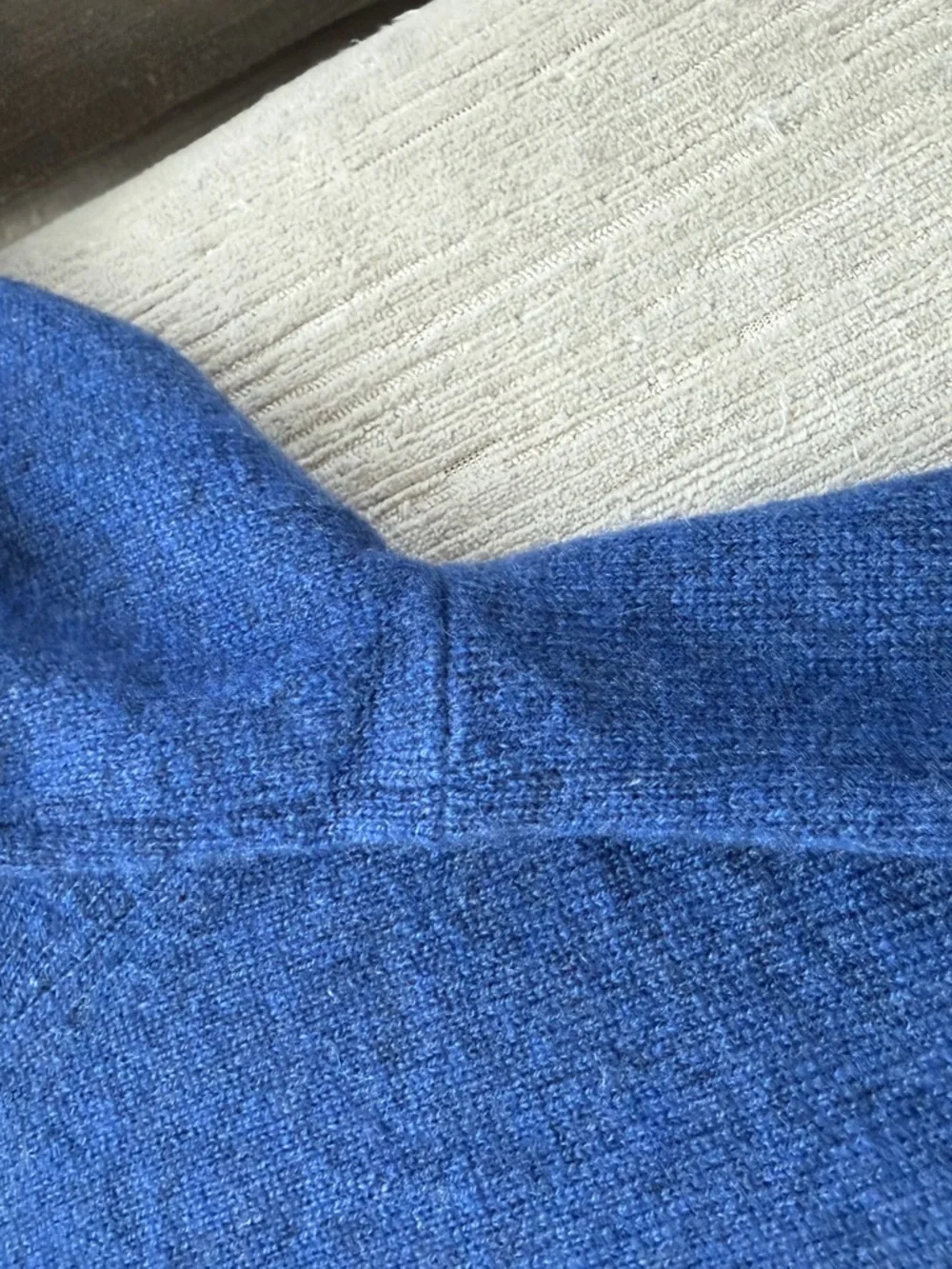 J.Crew 100% Cashmere Crewneck Sweater Navy Men’s M Classic Knit Underarm Repair